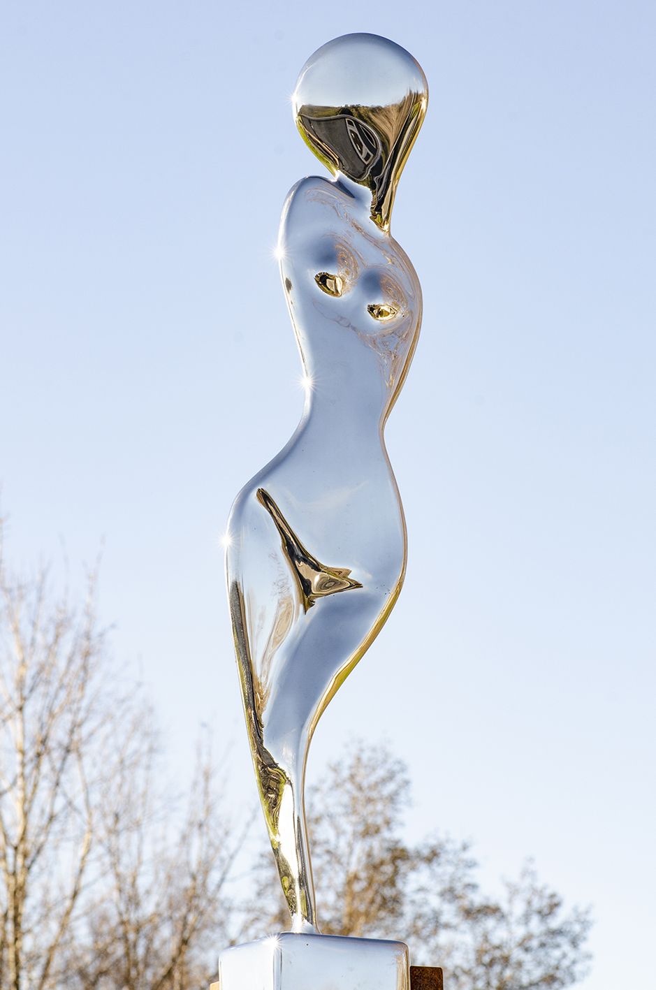 Bathing Woman - Melting Pool 2 - Image 2